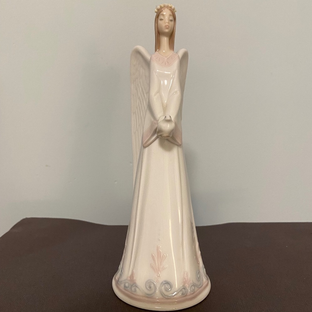 Lladro Porcelain Angel Bell; #6473; “Sounds of Peace Angel”; in Box; Mint